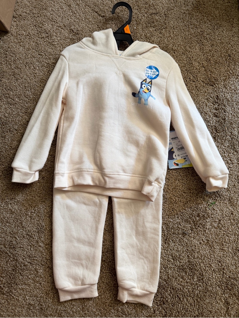 Cream Kids Hoodie & Jogger Set with Bluey Graphic 4T BNWT Retail $16